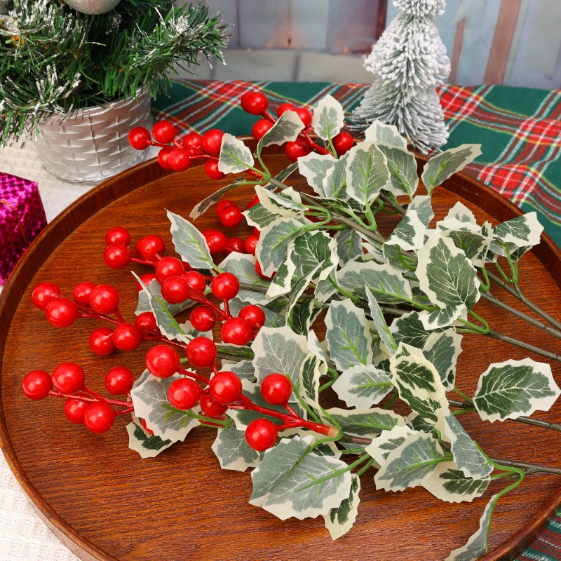 نباتات توت أحمر صناعية بطول 45 - مراجعة Christmas Wreath Fake وسعره